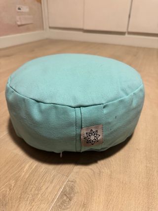 Conjunto yoga: zafu, bolster, esterilla y bloque