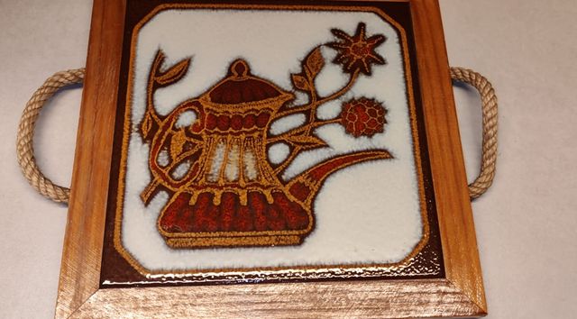 Sottopentole vintage in ceramica e legno