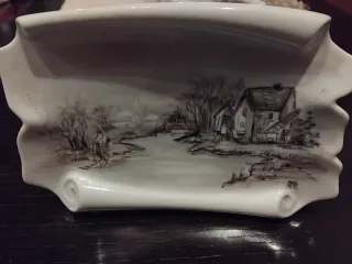 Piatto decorativo paesaggio rurale