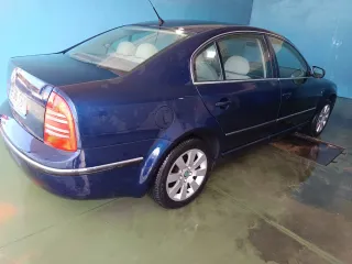 Skoda Superb 2004