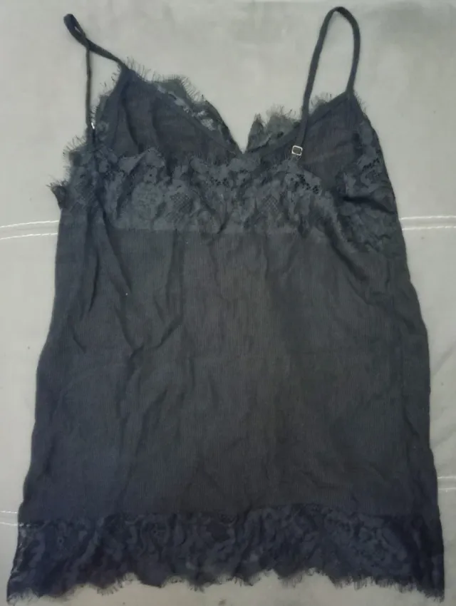 Top negro encaje tirantes