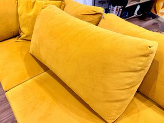 Divano 3 posti giallo senape velluto