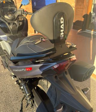 Maxsym 508 TL con schienale Shad