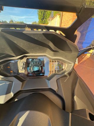 Maxsym 508 TL con schienale Shad