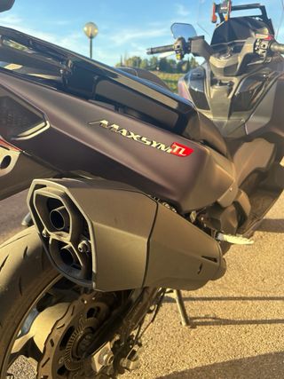 Maxsym 508 TL con schienale Shad