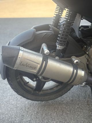 Nexus 250 km 23.000 scarico Leo vinci