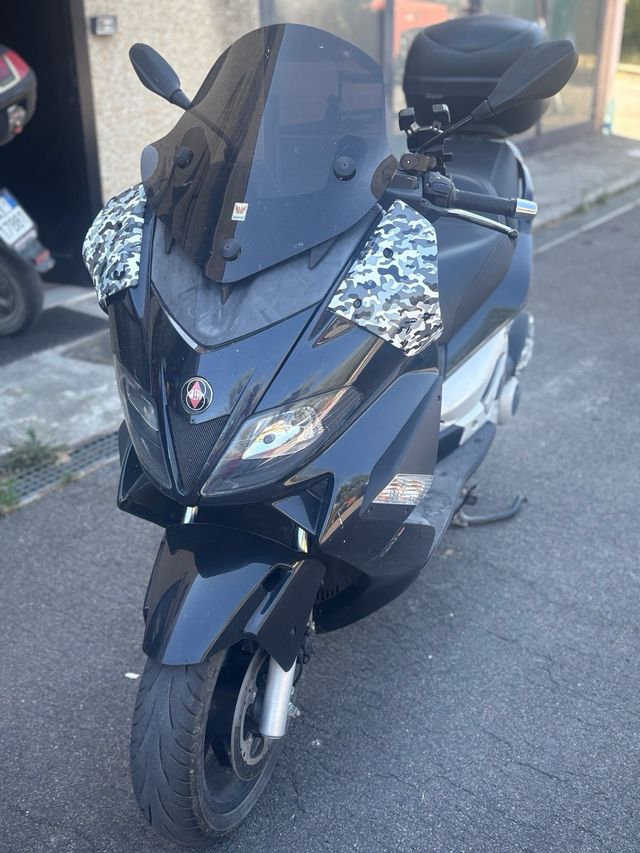 Nexus 250 km 23.000 scarico Leo vinci