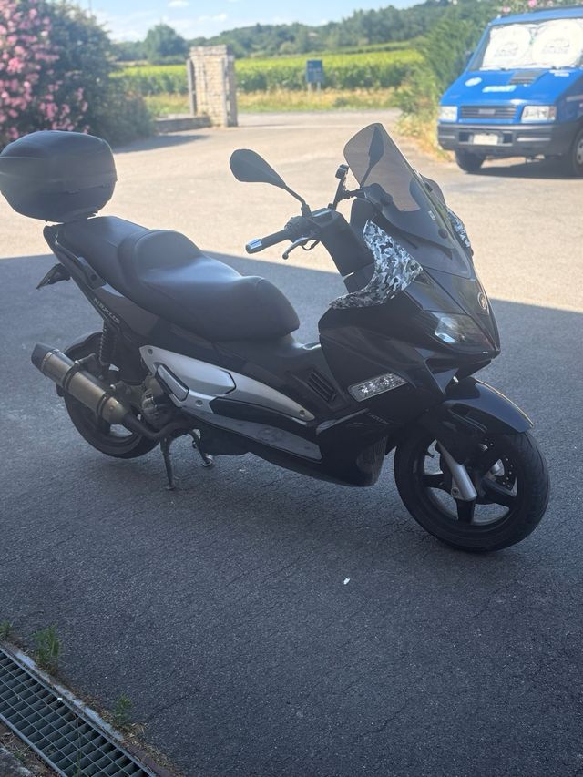 Nexus 250 km 23.000 scarico Leo vinci