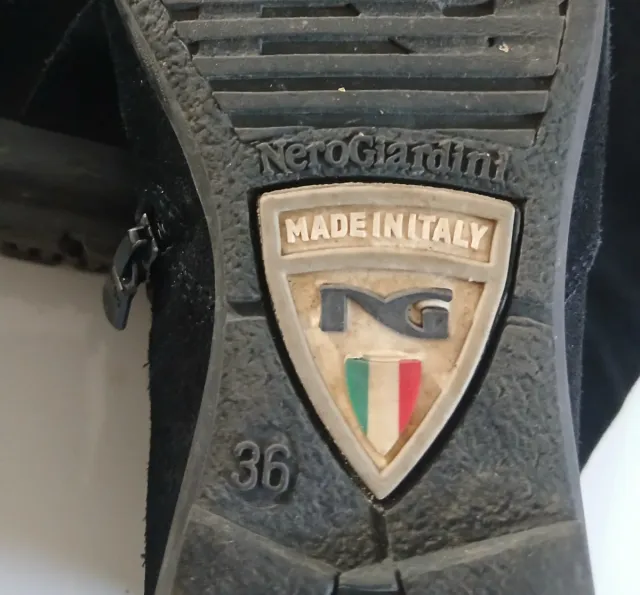 Stivali Nero Giardini n.36 neri in camoscio