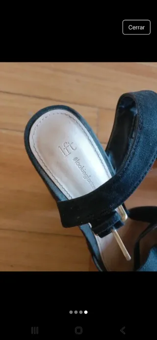 Sandalia negra con plataforma