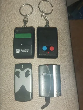 Lote 4 mandos garaje