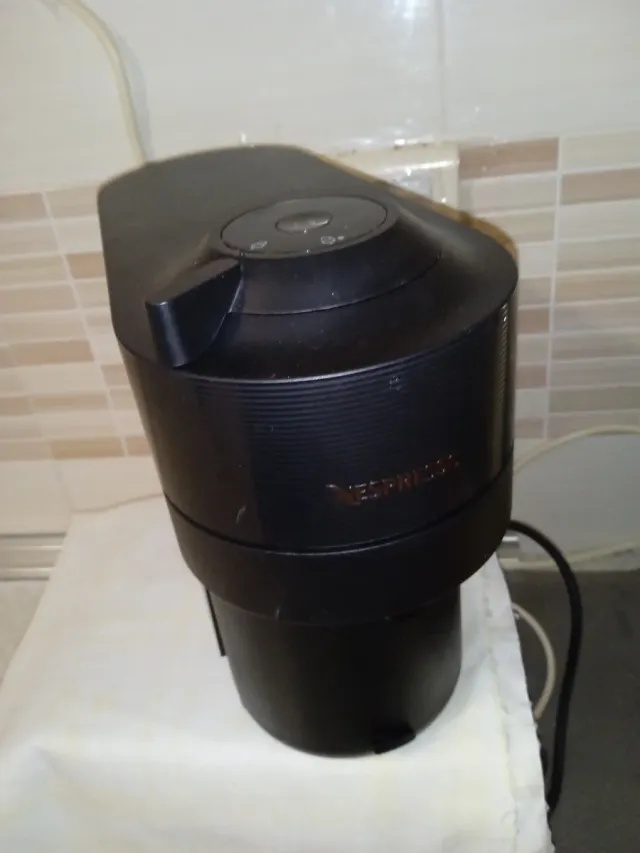 Cafetera Nespresso Negra