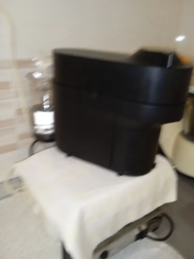 Cafetera Nespresso Negra