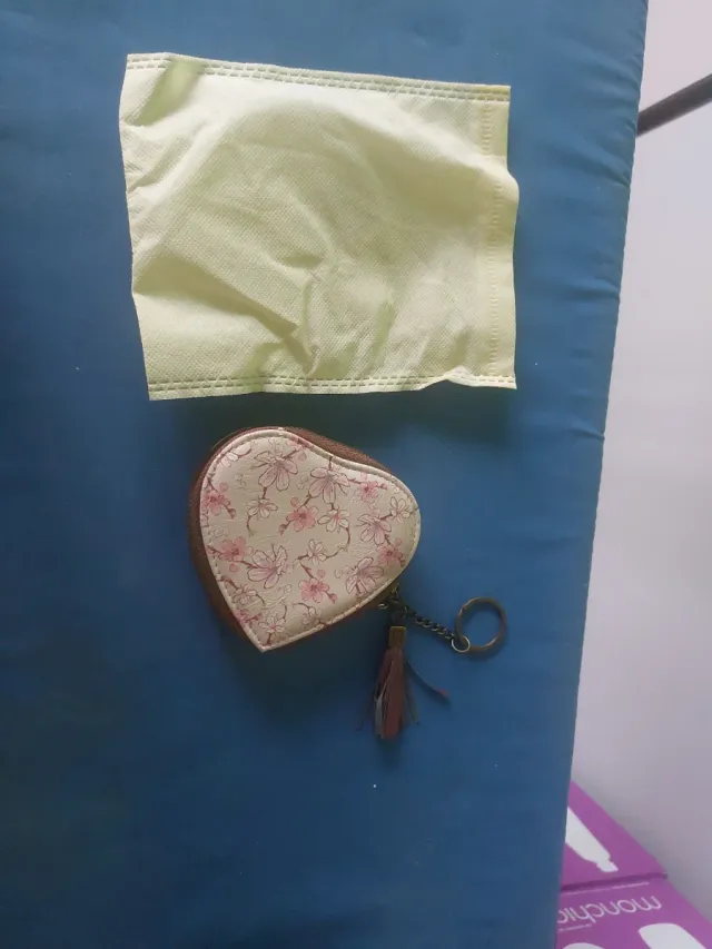 Monedero infantil con llavero