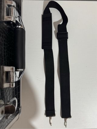 Maletín cosmética negro y plateado