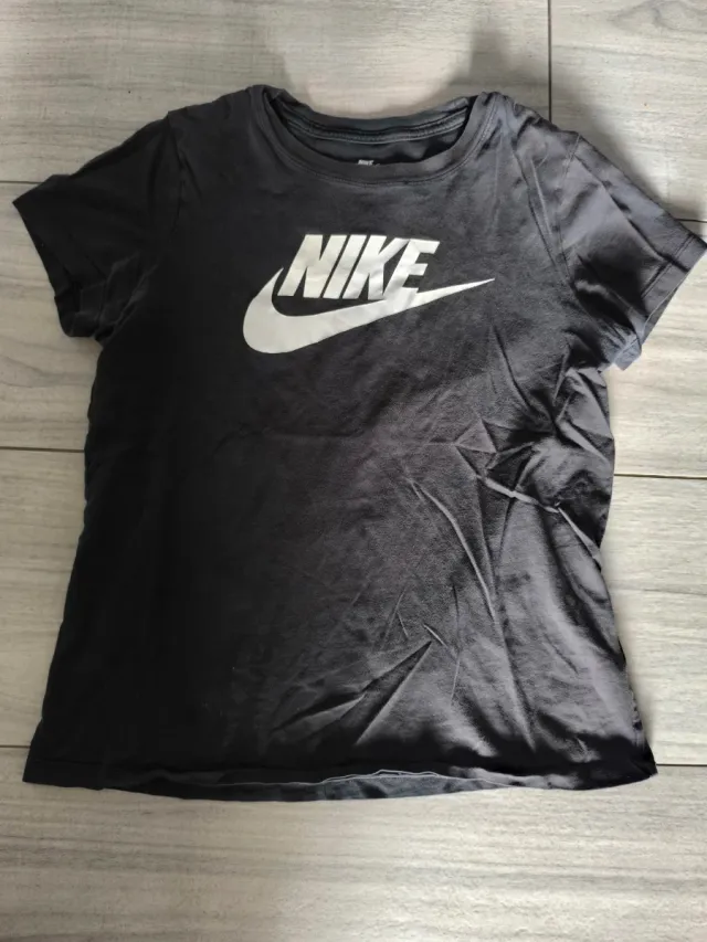 Pack de 2 camisetas y una chaqueta