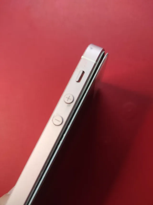 iPhone SE 0682 oro rosa