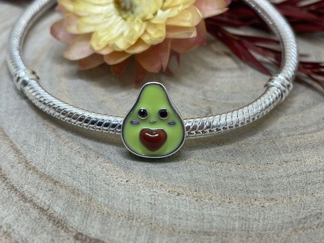Charm Aguacate