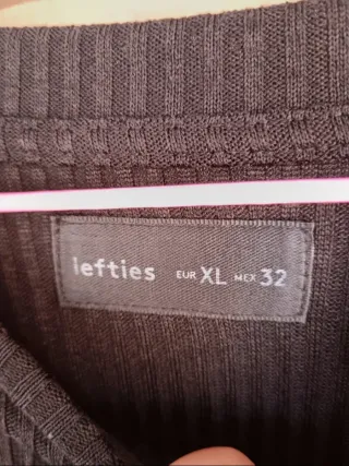 Conjunto Top Negro y Pantalón Leopardo