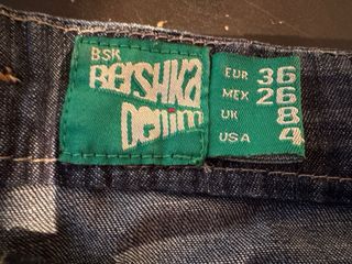 Pantalón corto vaquero con cinturón