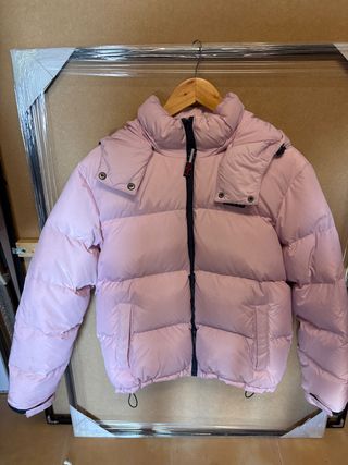 Chaqueta de plumas rosa