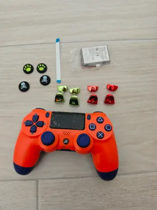 Mando PS4 Naranja + Accesorios