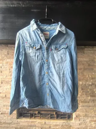 Prendas variadas de ropa niño diferentes tallas 