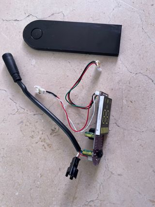 Pantalla Patinete E-Kick 9x