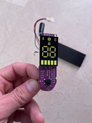 Pantalla Patinete E-Kick 9x