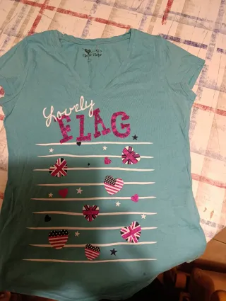 Camiseta Cache Cache Lovely Flag Corazones