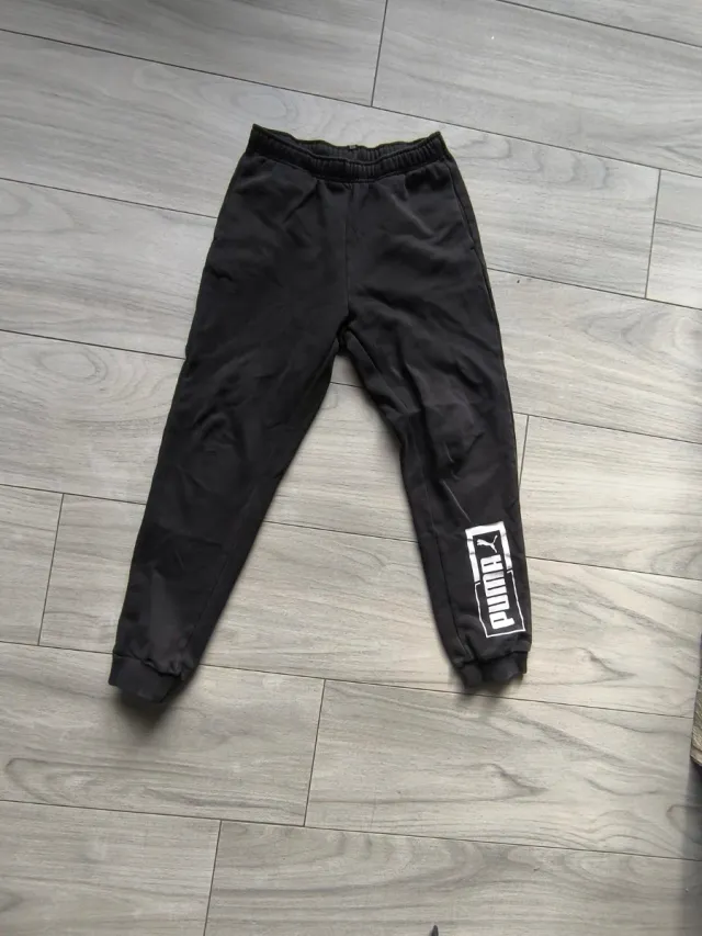 Ropa variada de diferentes tallas