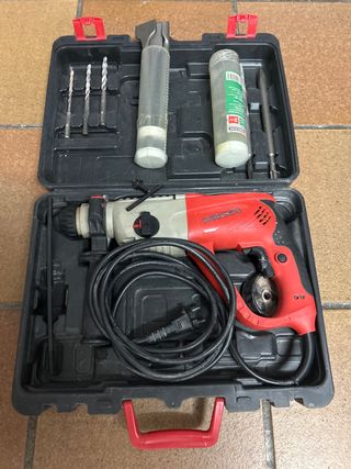 Taladro percutor Parkside y brocas