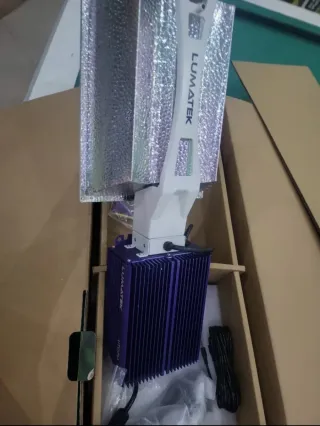 Focos Lumatek Utopia 1000W