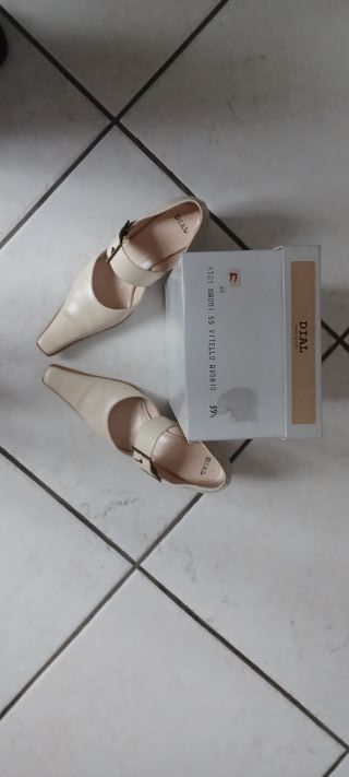 Scarpe Dial beige n.39.5 in pelle