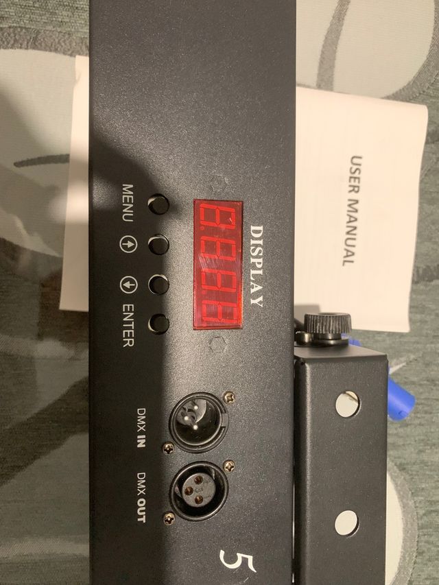 Barra de luzes LED preta profissional