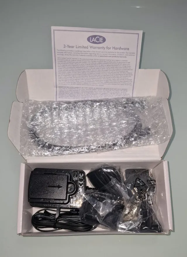 Alimentatore e Cavo Thunderbolt 2 LaCie