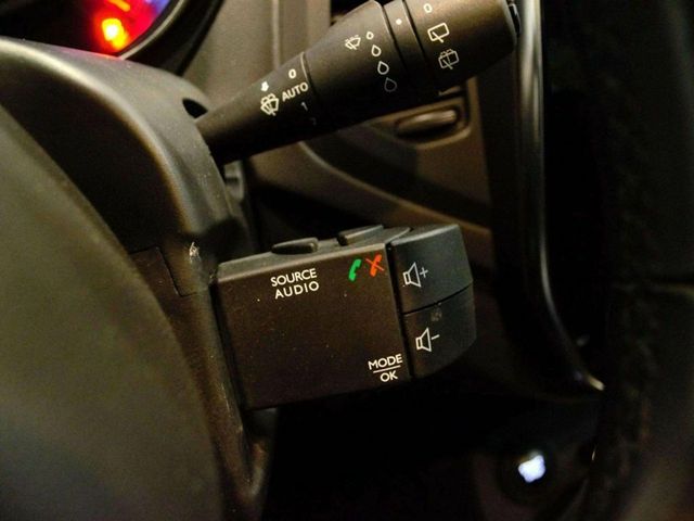 Renault Captur Limited TCe 66kW (90CV) -18