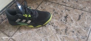 Zapatillas Adidas Negras y Verdes