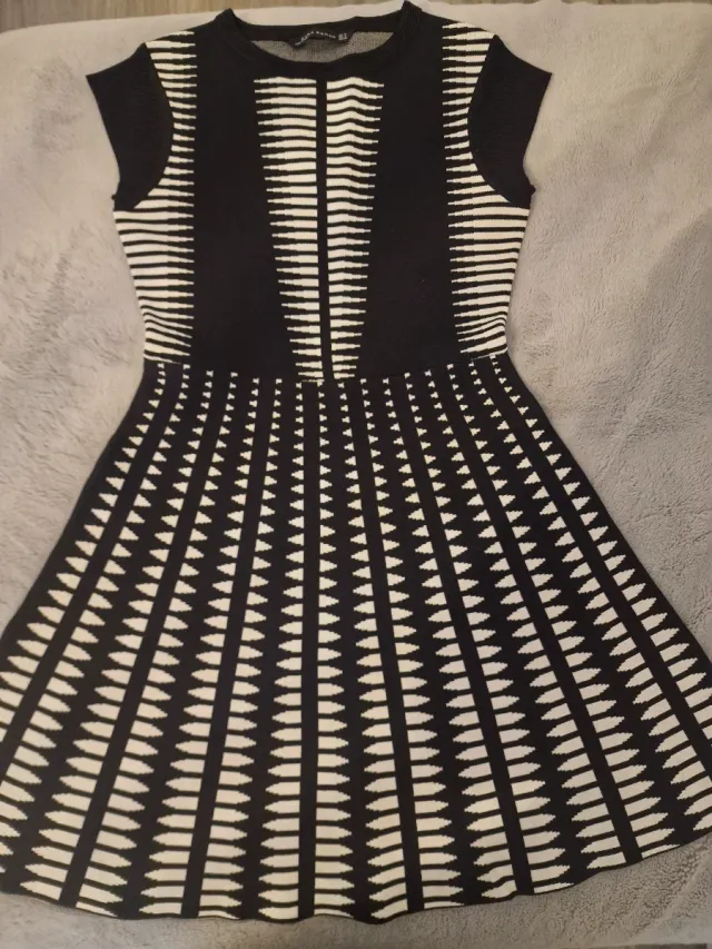 Vestido Zara Negro y Blanco Talla M