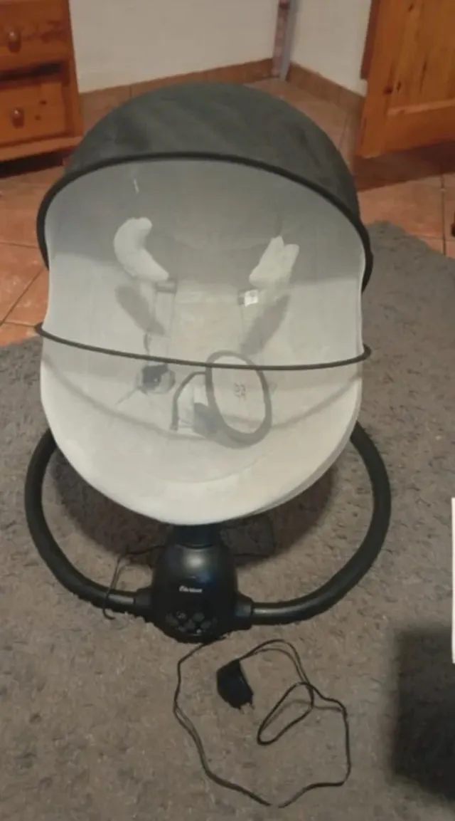 Mecedora eléctrica para bebé Clarissa