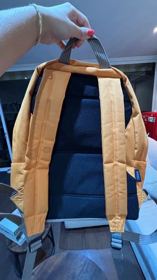 Mochila WESC Naranja y gris