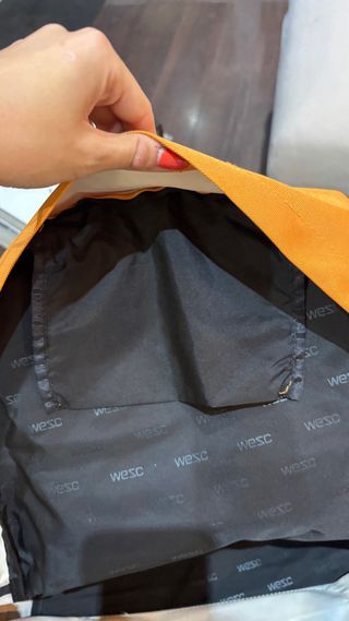 Mochila WESC Naranja y gris