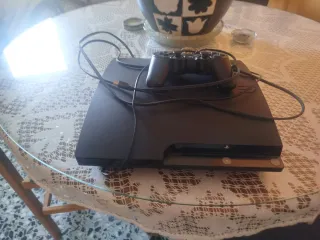 PlayStation 3 modeada con casi todos los juegos 