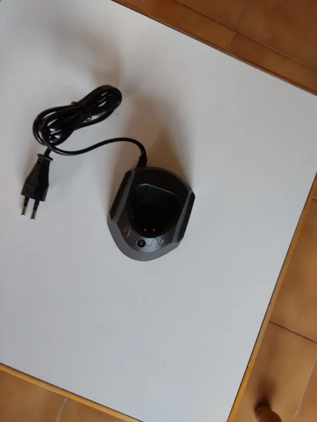 CARGADOR PARA BATERIA BOSCH Y WURTH 