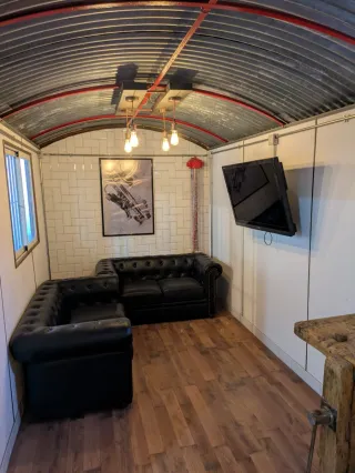 Caseta prefabricada con montaje incluido.