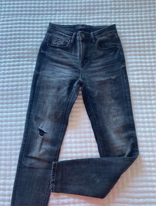 Vaqueros negros mujer