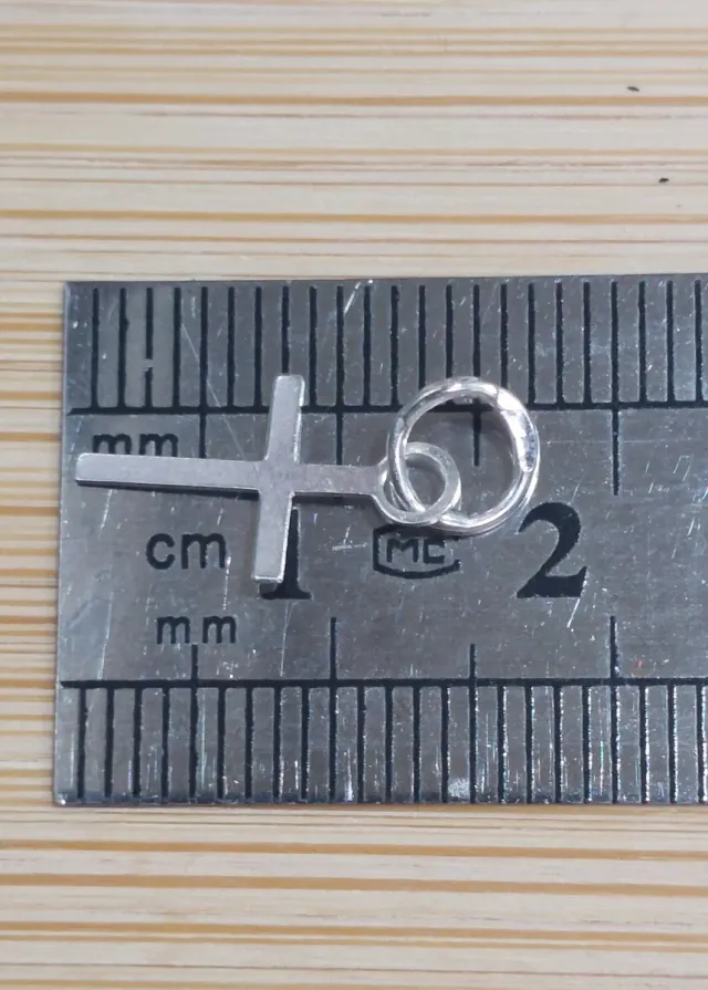 Cadena de 40cm y Cruz de Plata de Ley 