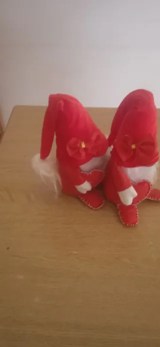 Coppia Gnomi Natalizi Rossi e Bianchi