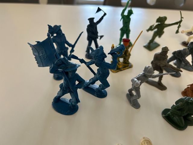 Lotto soldatini anni '70 scala 1:32