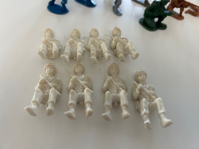 Lotto soldatini anni '70 scala 1:32